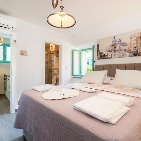 Andro Apartment *